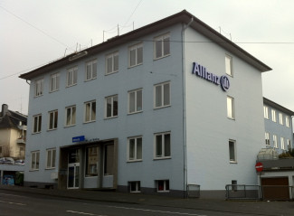 Ehemaliges Kölsch-Fölzer-Werke Gebäude nun Allianz-Versicherung